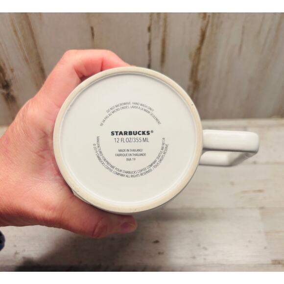 Starbucks Coffee Brings Us Together Sign Language Mug NWOT - Picture 4 of 4